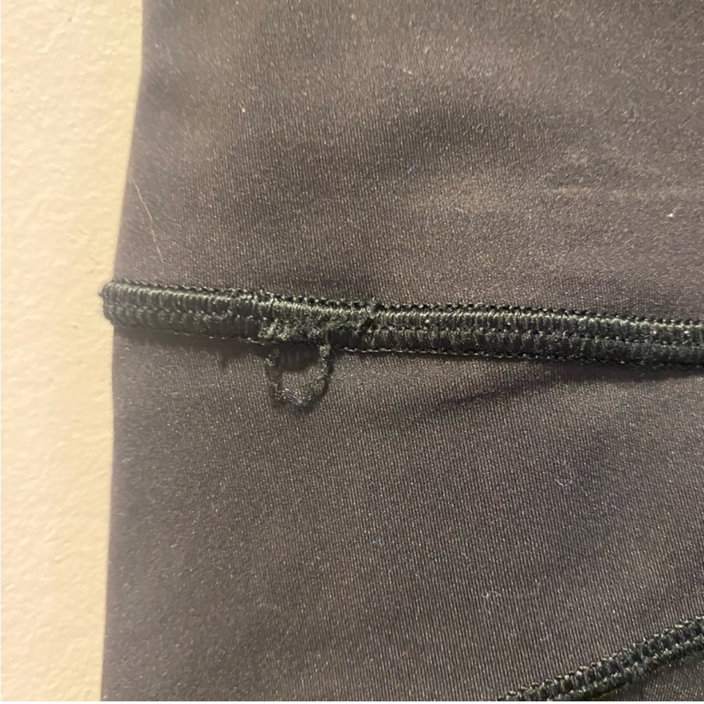 Lululemon In Movement Tight 25" *Everlux - Picture 3 of 6